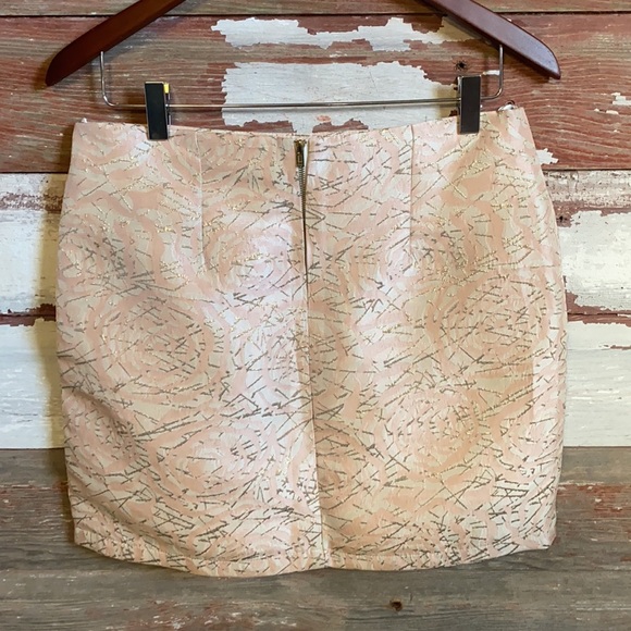 Anthropologie HD in Paris Skirt! Size small! - Picture 8 of 11
